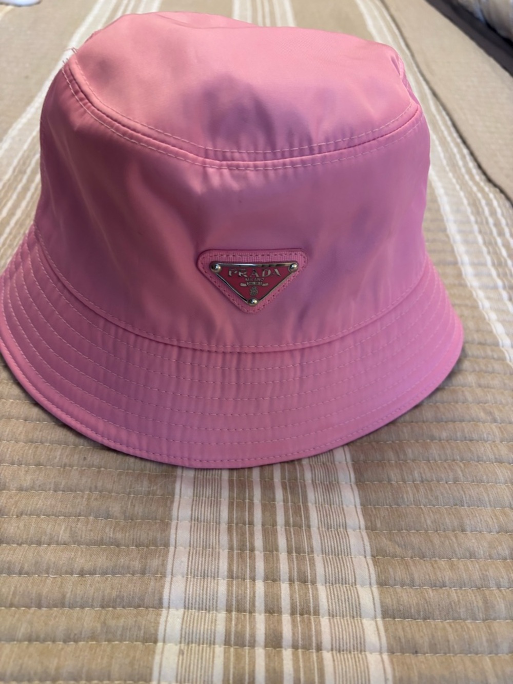 Prada Style Two-Tone Bucket Hat in Pink and Black